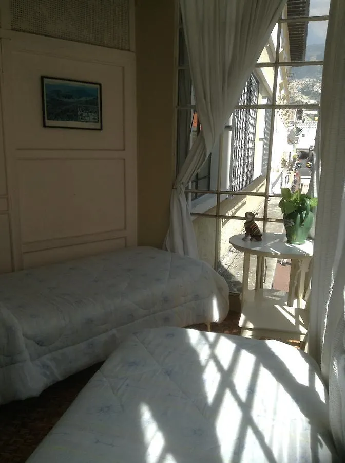 Grand Hotel Quito 2*,