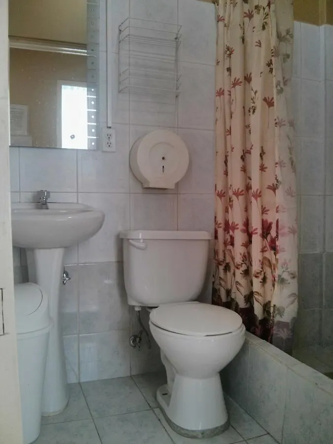 Grand Hotel Quito 2*,